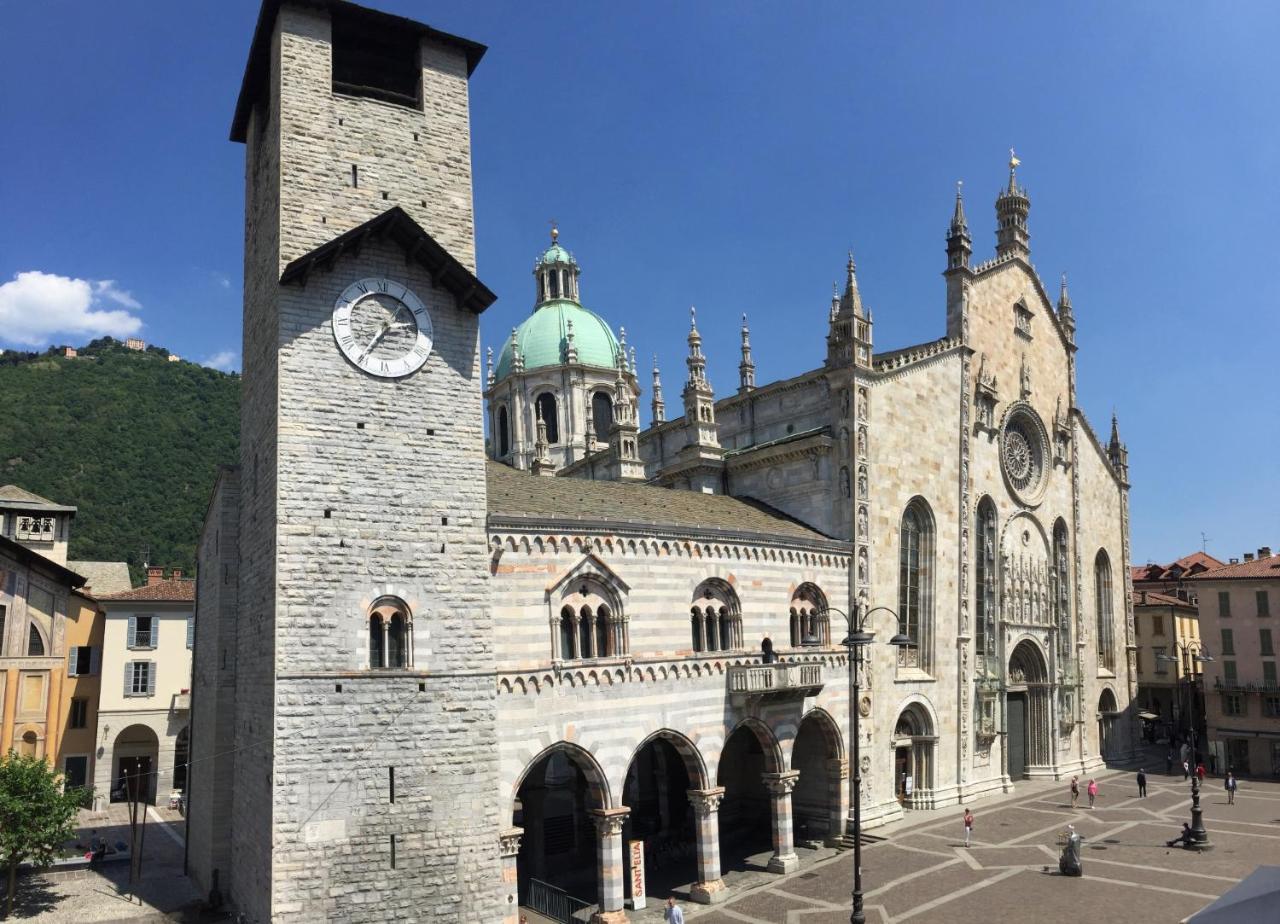 Ancient Courtyard Bonanomi In Como Historic Centre Zewnętrze zdjęcie
